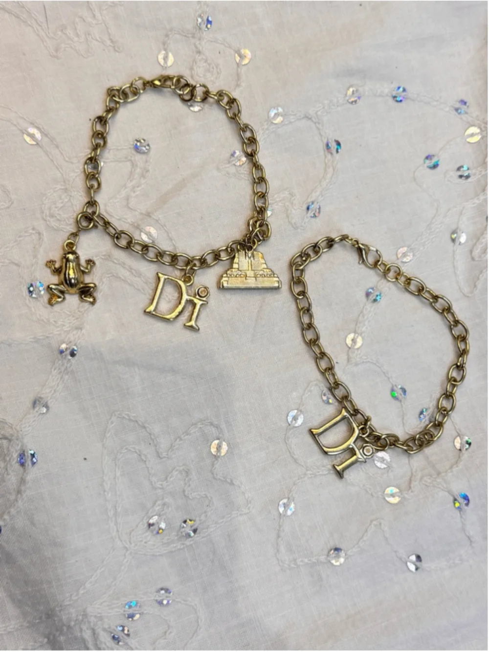 Diamond International Souvenir Charm Bracelets Set of 2 & 4 charms